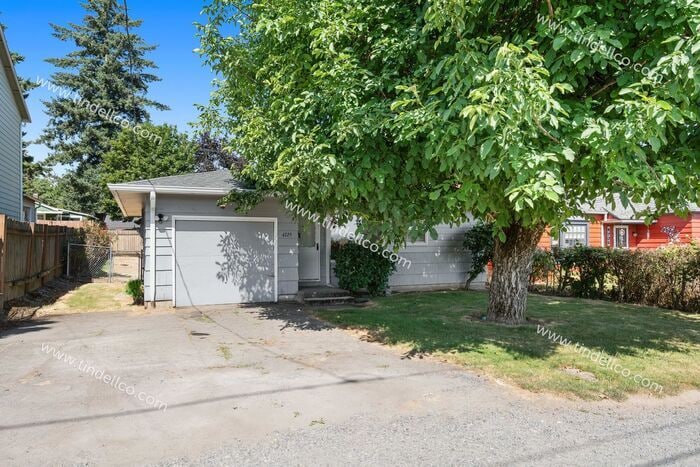 Primary Photo - Charming 2-Bedroom Ranch with Garage & Fen...
