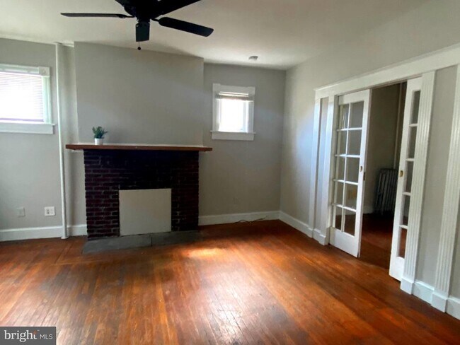 Foto del edificio - 421 E Lake Ave