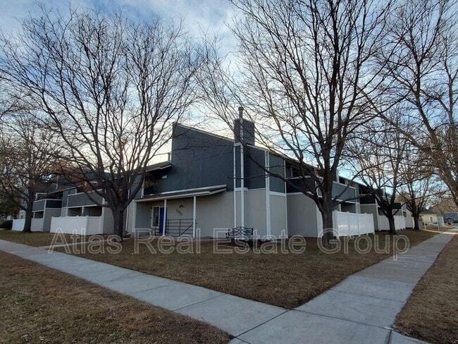 Building Photo - 1300 12th St
