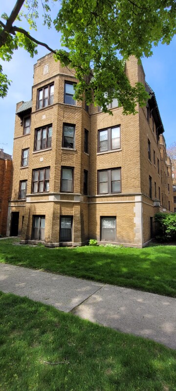 Foto del edificio - 6926 S Oglesby Ave