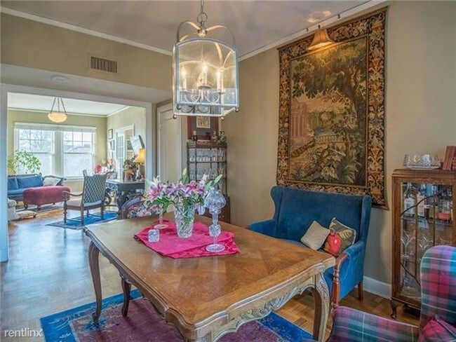 Foto del edificio - 2 br, 1 bath Apartment - 2306 Park Place Ave