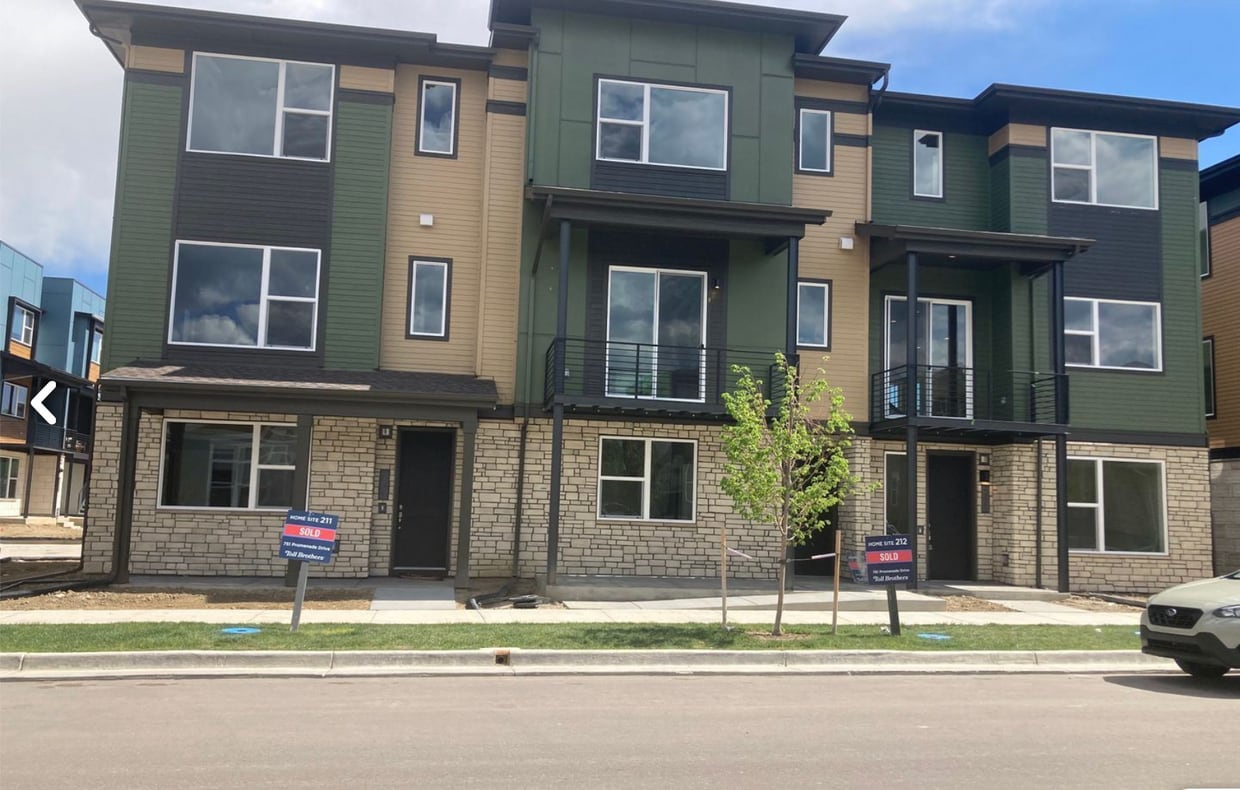 Primary Photo - 751 Promenade Dr
