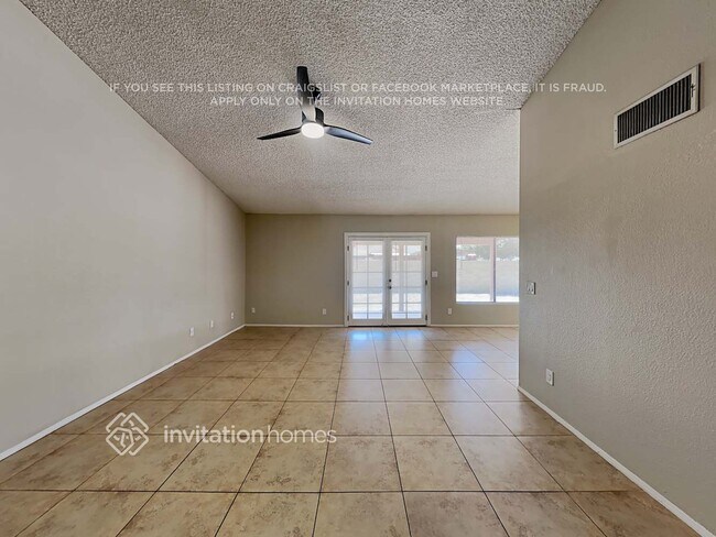 Foto del edificio - 7543 W Cheryl Dr