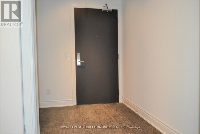 Photo du bâtiment - 608 Richmond St W