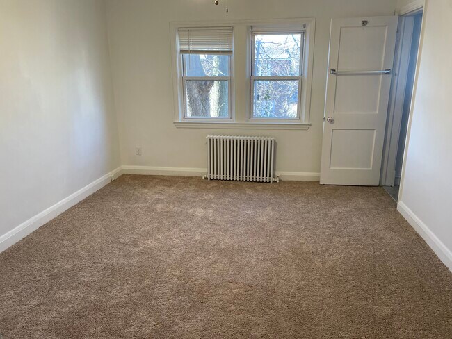 Foto del edificio - 2803 Clearview Ave