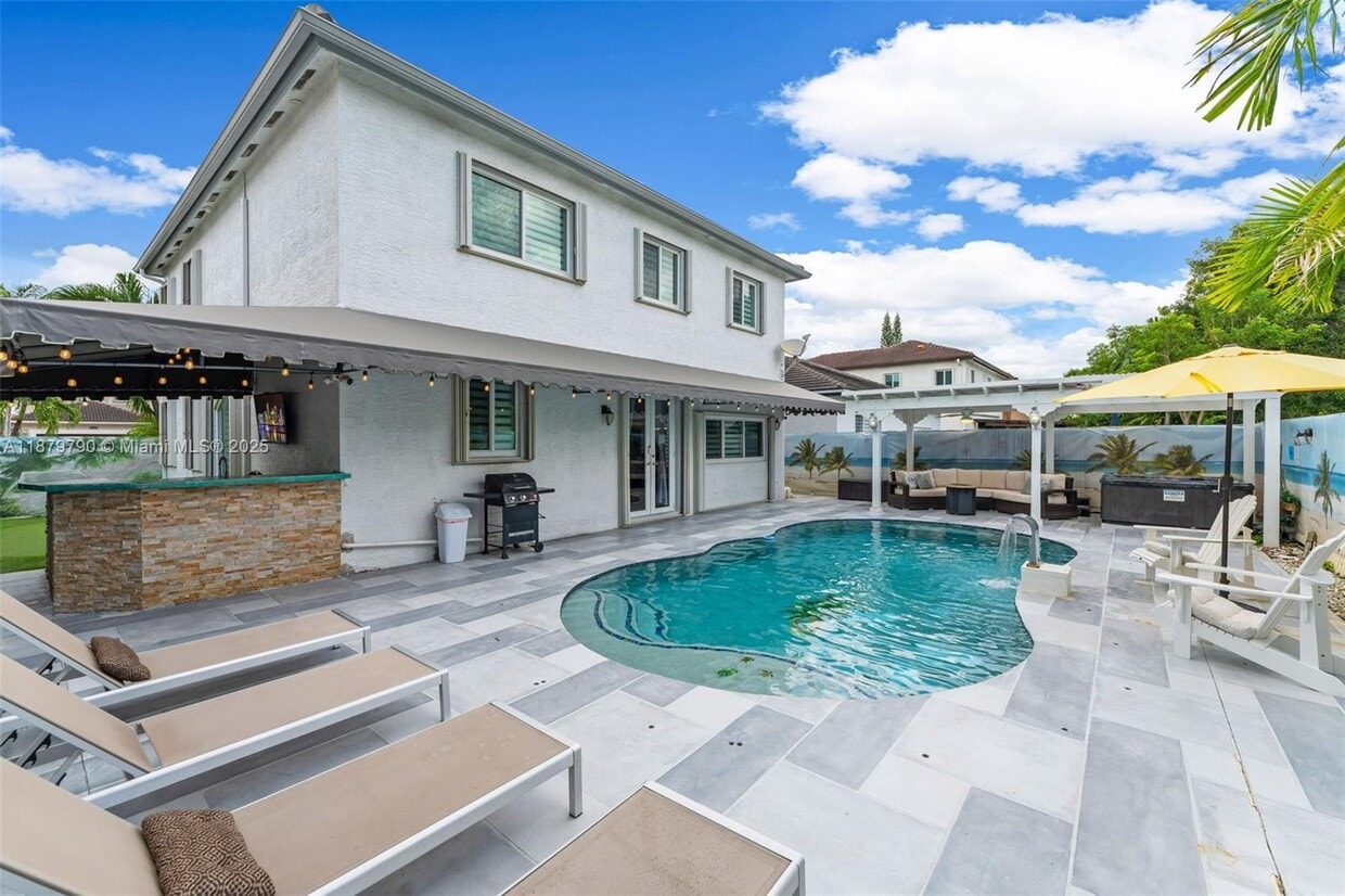 Foto principal - 15740 SW 141st St
