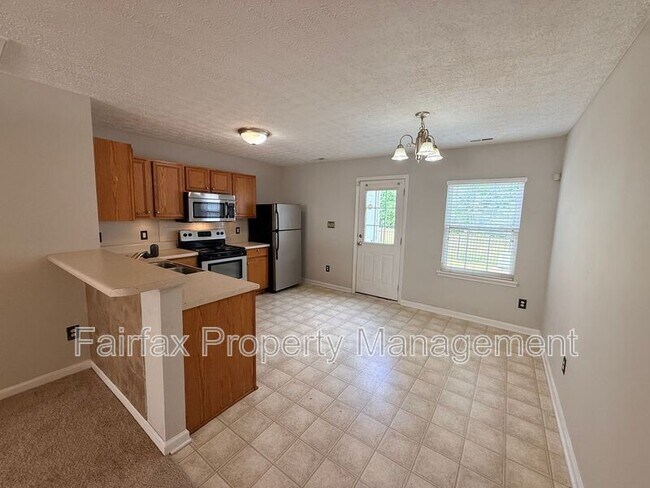 Foto del edificio - 3131 Ivy Wood Ln