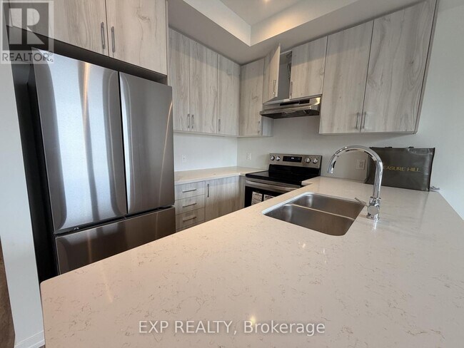 Building Photo - 1424 19th Ave