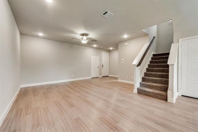 Foto del edificio - 4929-4931 Sanger Cir Dr