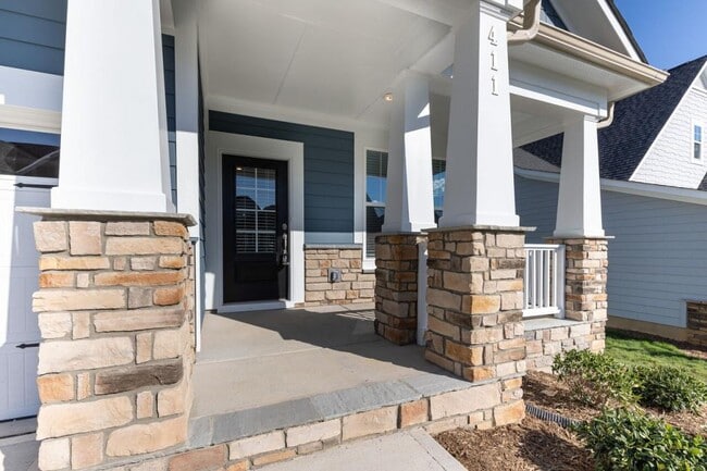 Photo - 411 Stoker St House