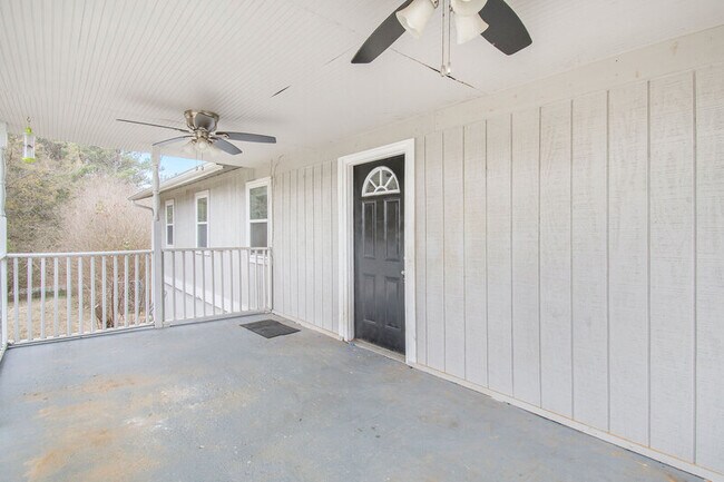 Building Photo - 8341 Happy Top Ln