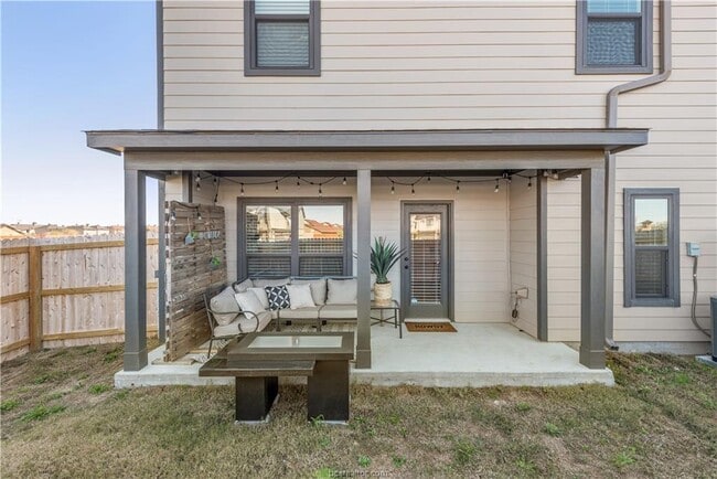 Building Photo - 2829 Papa Bear Dr