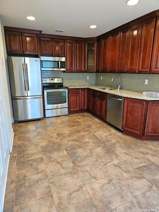 Building Photo - 208 Springmeadow Dr