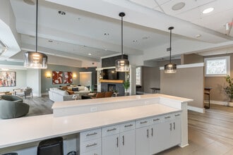 Building Photo - The Encore