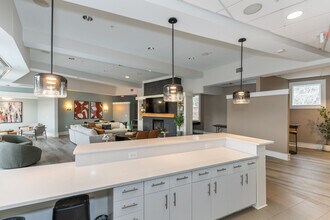 Building Photo - The Encore