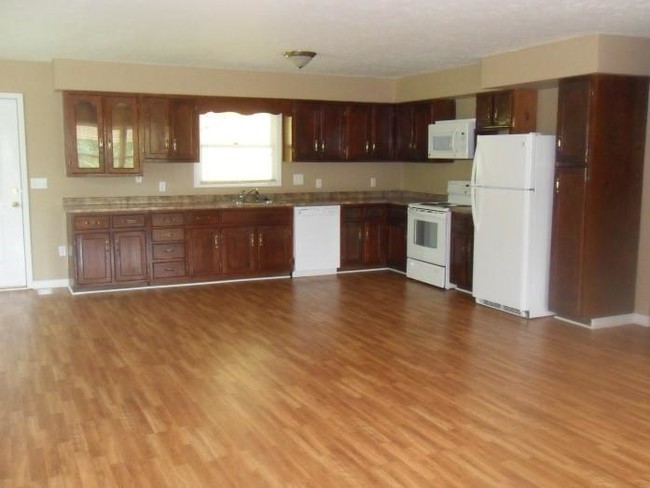 Building Photo - 276 Kingsley Dr
