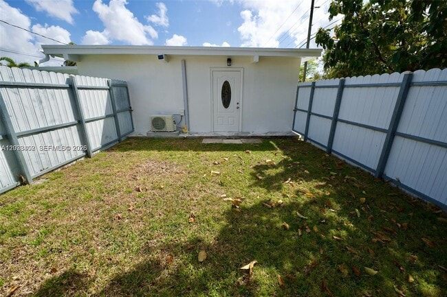 Foto del edificio - 10381 SW 32nd St