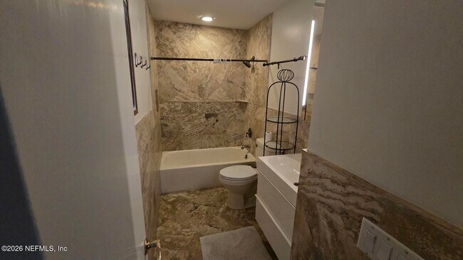 Foto del edificio - 12556 Joda Ln E