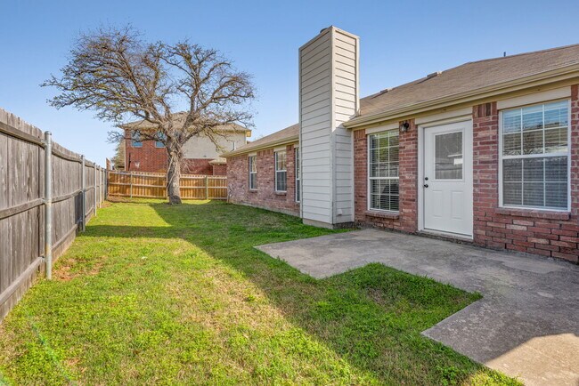 Foto del edificio - 3101 Lance Ln