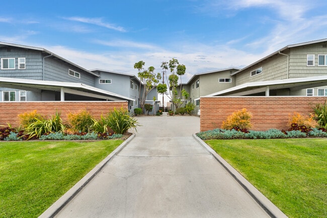 Foto del edificio - Stadium Village Apartments