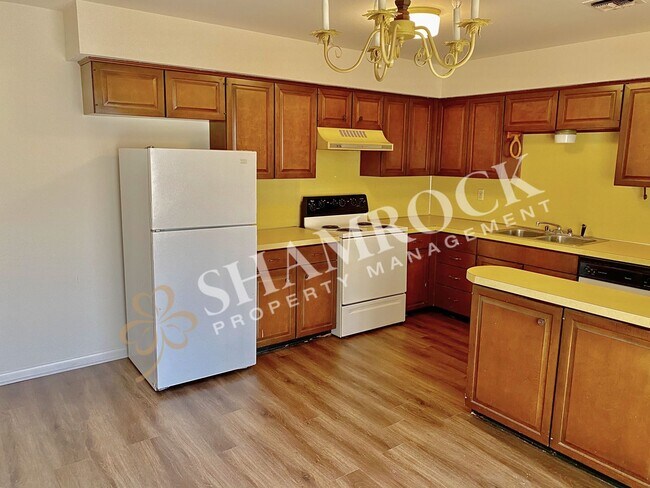 Foto del edificio - 2/1 Triplex in Waco ISD!