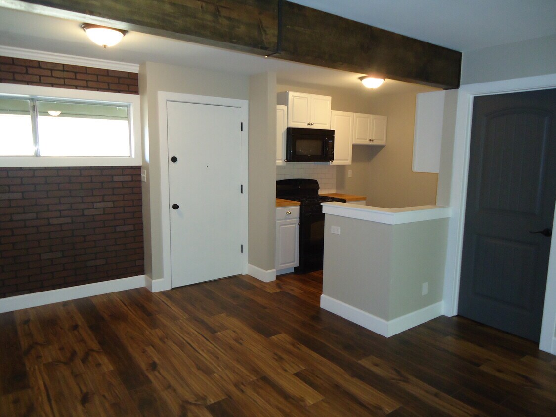 1701 W Tuckey Ln Unit 208, Phoenix, AZ 85015 Condo for Rent in