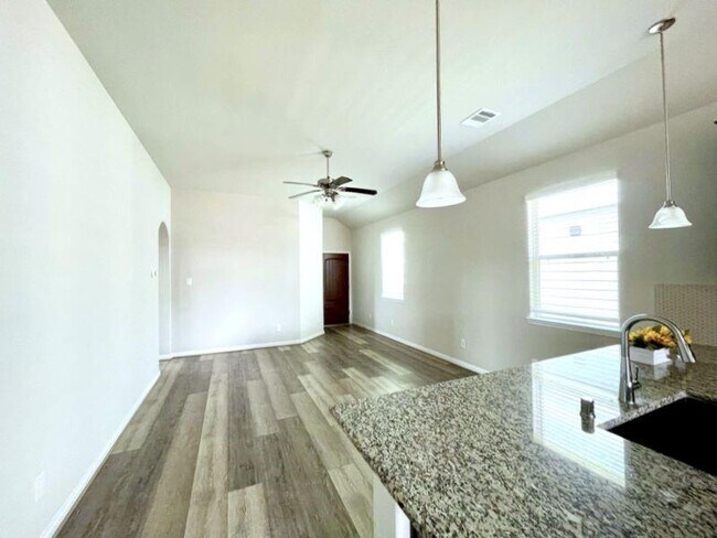 Building Photo - 4238 Freeboard Ln
