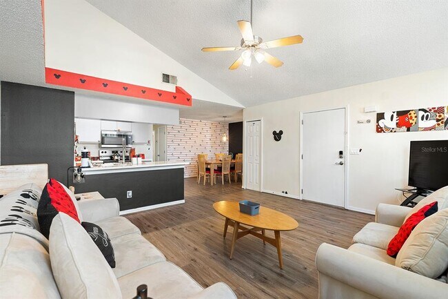 Foto del edificio - 2735 N Poinciana Blvd