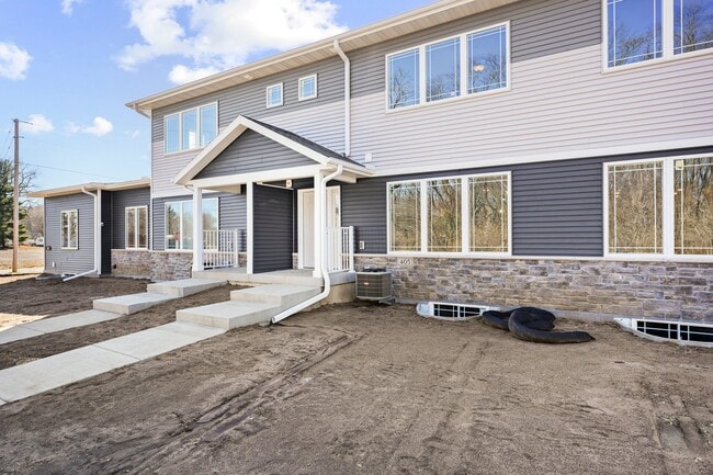 Building Photo - 5713 Eternity Dr