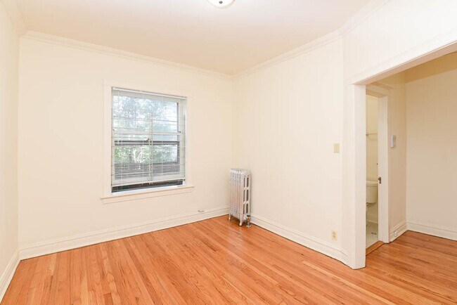 Foto del edificio - 3508 N Wolcott Ave