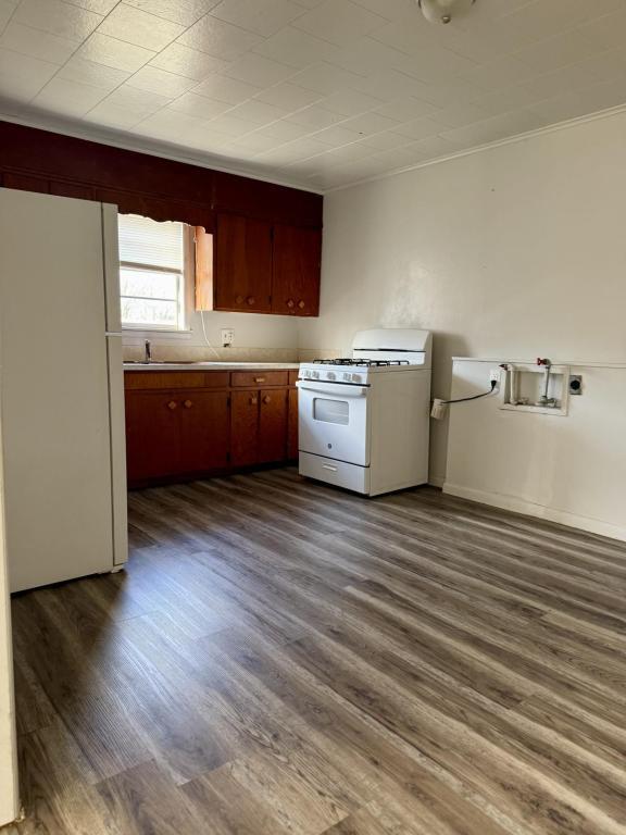 Building Photo - 608 E Spaulding St