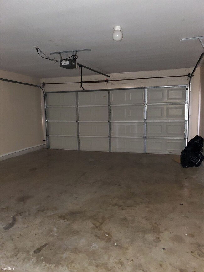 Foto del edificio - 3 br, 2 bath Duplex - 20563 Alta Vista Ct