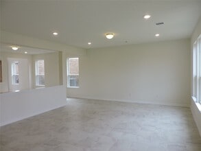 Building Photo - 1122 Epworth Ct.