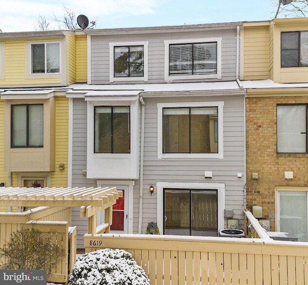 Photo - 8619 Welbeck Way Unit