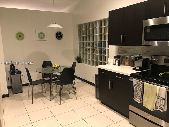 Foto del edificio - 4729 NW 120th Dr