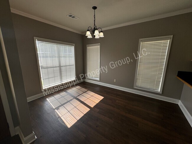 Building Photo - 304 Shumard Cove