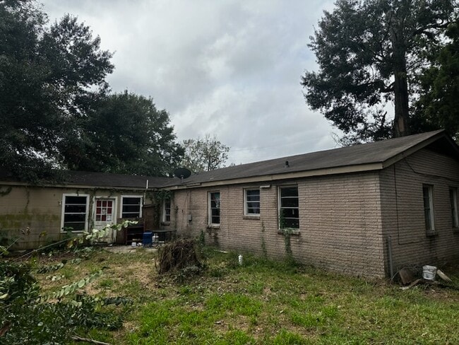 Photo - 5416 Satinwood Dr House