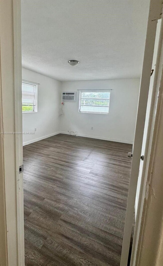 Foto del edificio - 7611 NE 2nd Ct