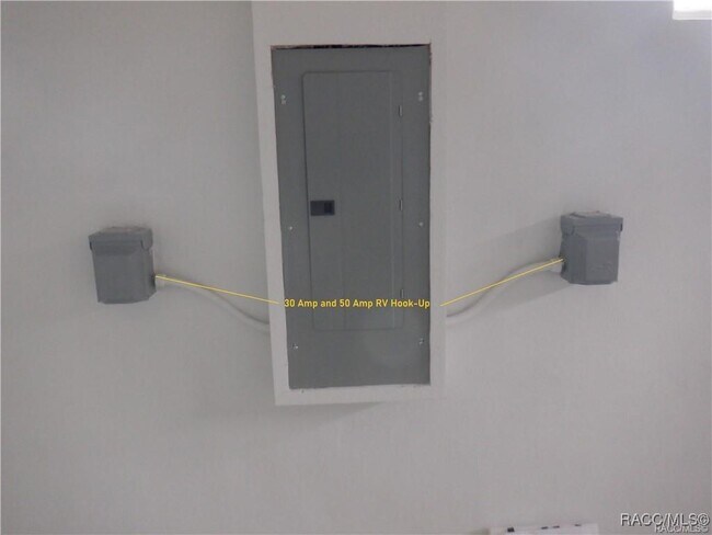 Building Photo - 786 E Dunbar Ln