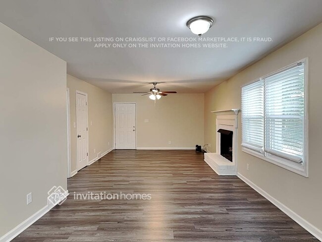 Building Photo - 3332 Bonneville Dr