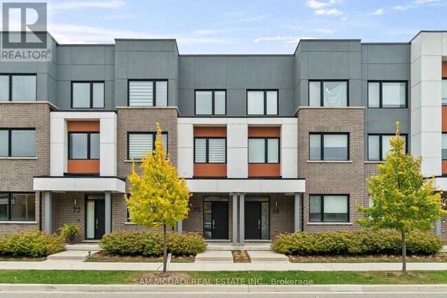 Building Photo - 70 Huguenot Rd