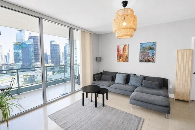 Foto del edificio - 90 SW 3rd St