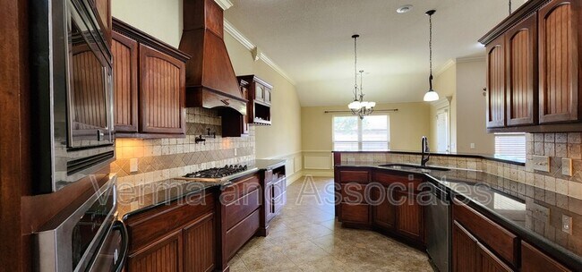 Foto del edificio - 4000 SW Hollowbrook St