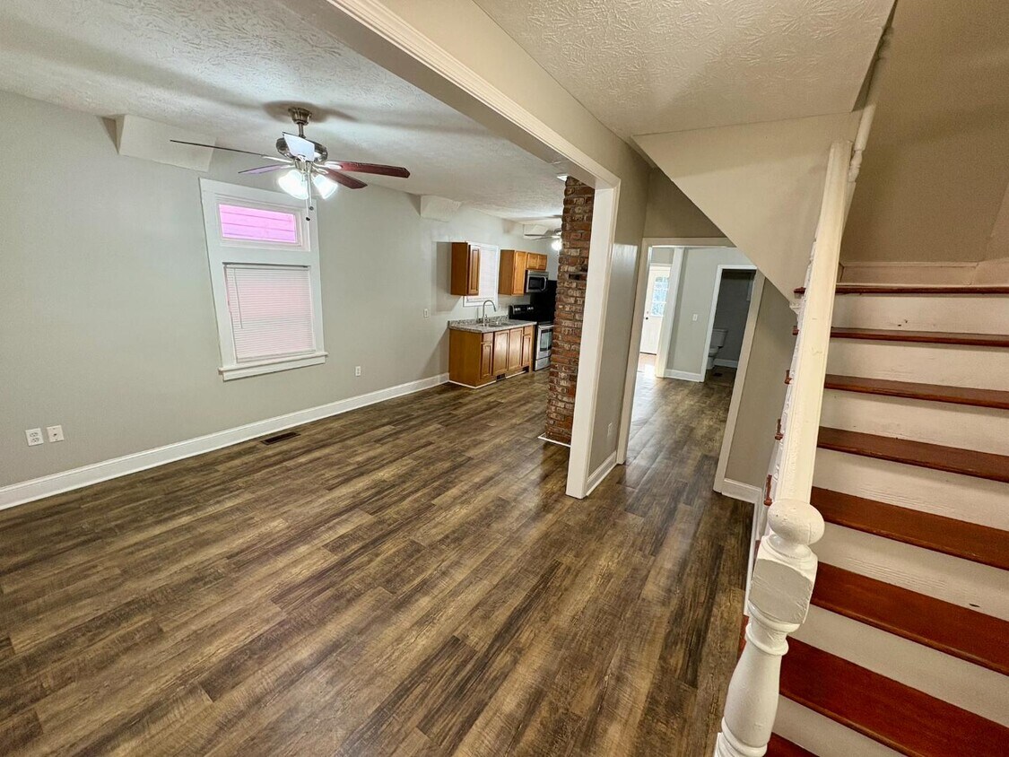 Foto principal - 609 Jackson St