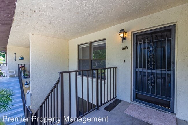 Foto del edificio - 2 br, 2 bath House - 4241 Chantelle Drive ...
