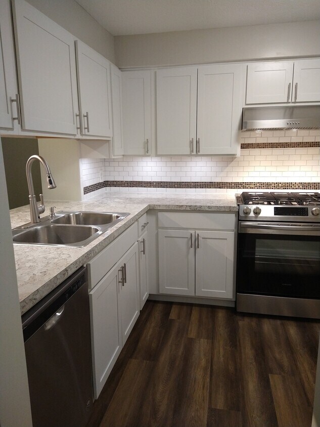 Foto principal - 1022 Clyde Ave