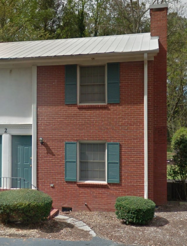 Primary Photo - 1 Spring Hope Cir