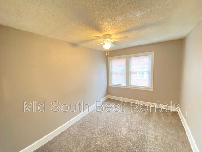 Building Photo - 1336 Chadwick Cir