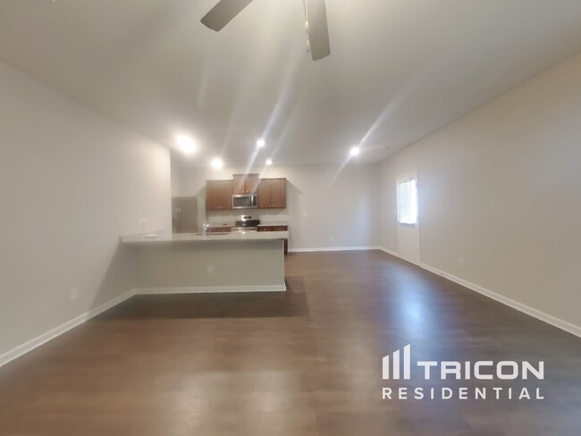 Building Photo - 287 Augusta Woods Dr