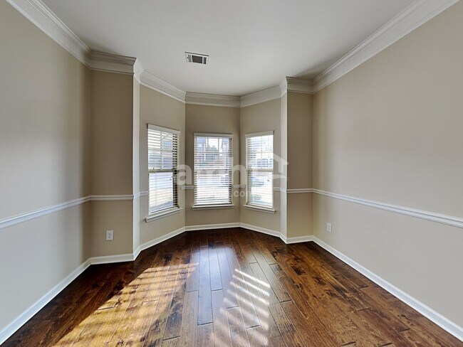 Foto del edificio - 137 Border Ave